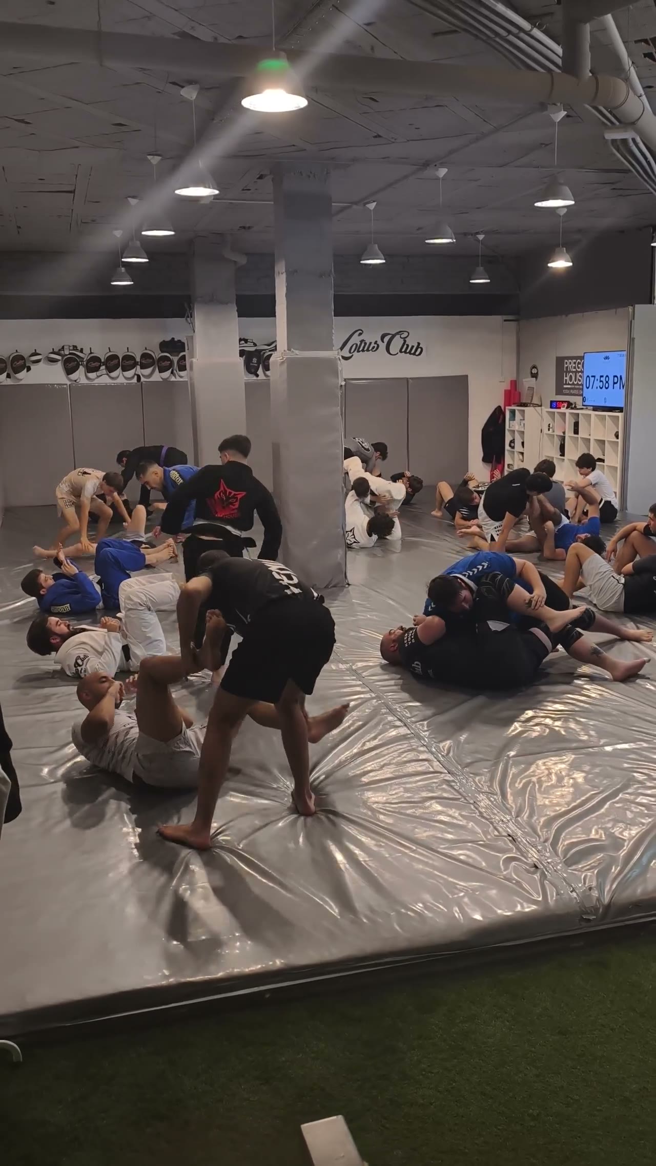 Tatami de Jiu Jitsu en Prego House · Lotus Club, Las Rozas